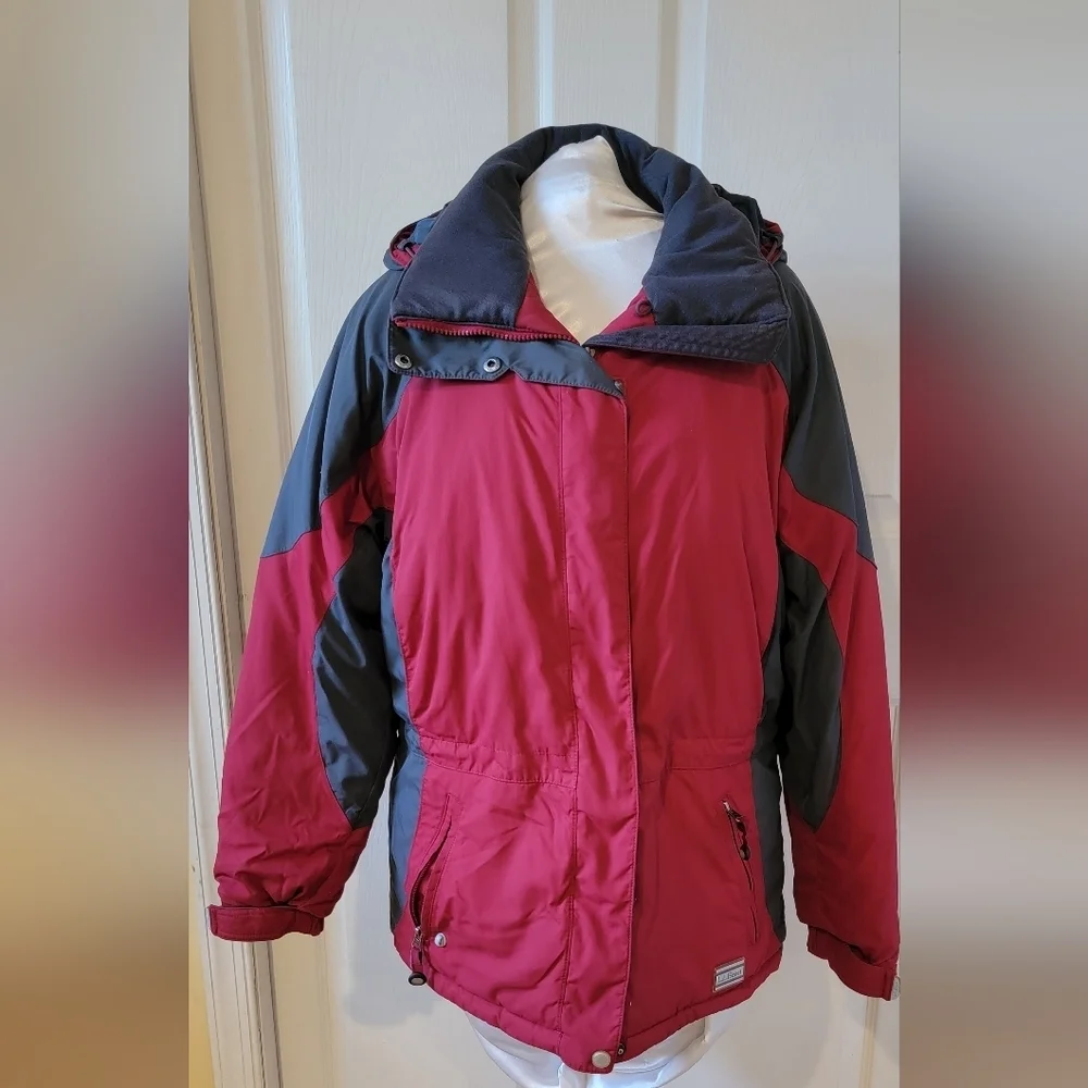 WOMAN'S‎ L.L. BEAN HOODED PRIMALOFT COAT (sz - small